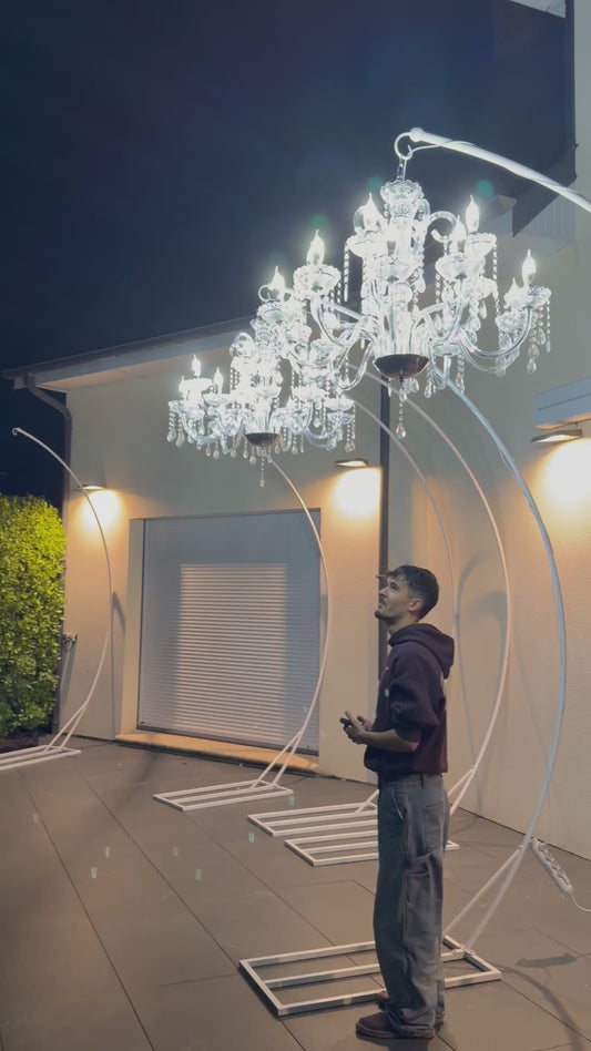 Lustre suspendu avec support 3 m – 95 € TTC / pièce